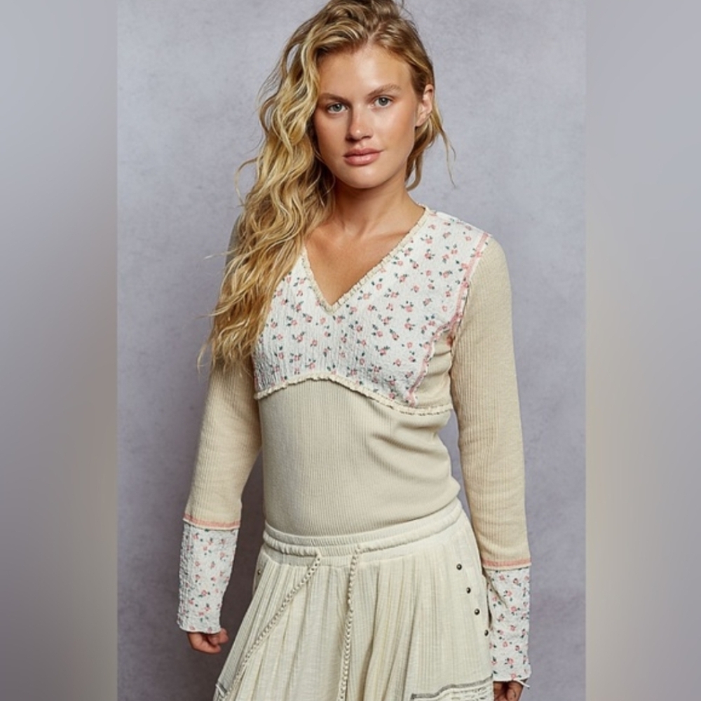 POL Weekend Wander Floral Thermal Top